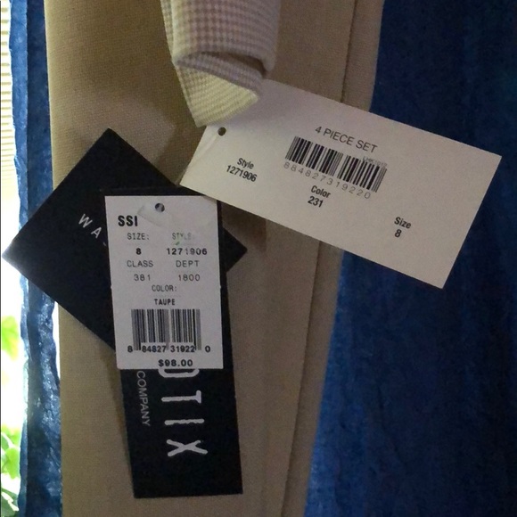 4 Piece Suit, Size 8, Taupe. - Picture 3 of 4